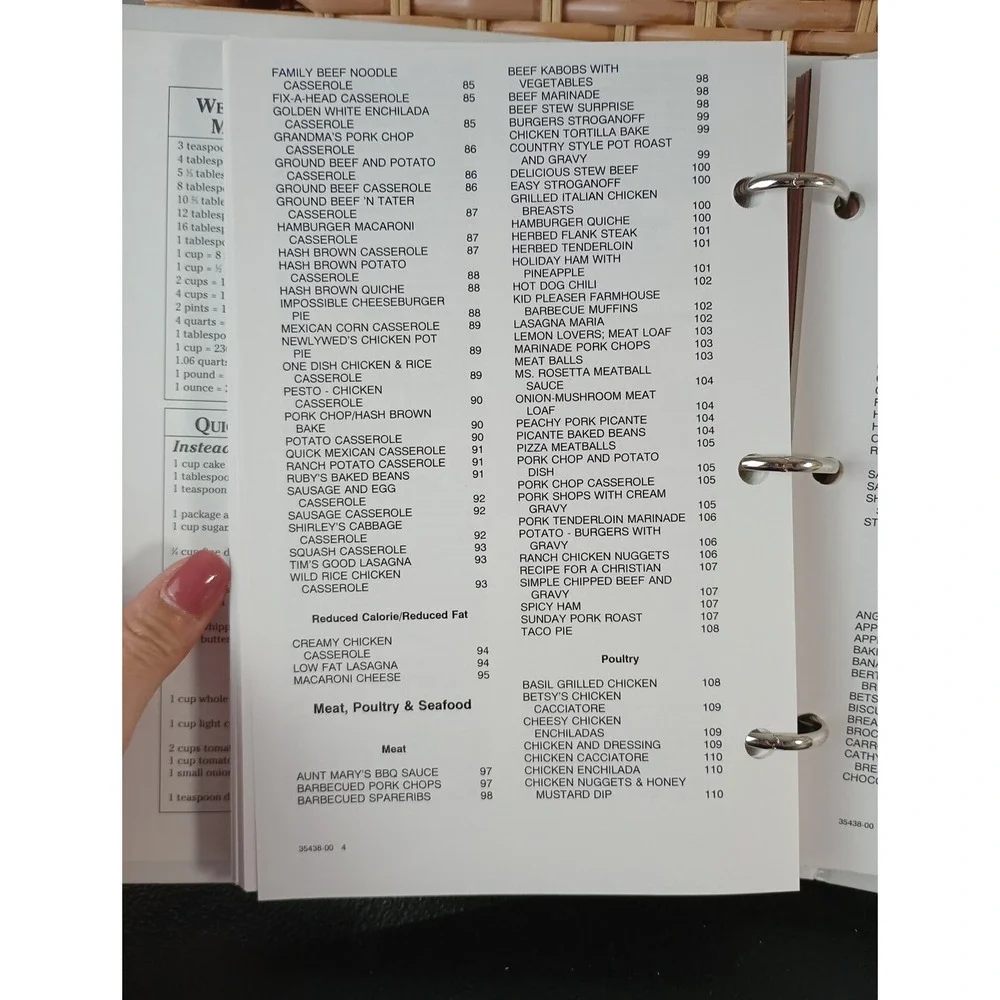 Walnut Grove Cookbook Hurdle Mills, NC 2000 Binder United‎ Methodist Church